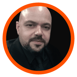 Raphael Freitas - Publicitário e Especialista em Marketing